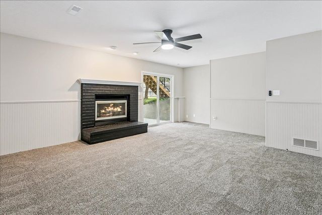 231 E Forest Park Ct, Derby, KS 67037
