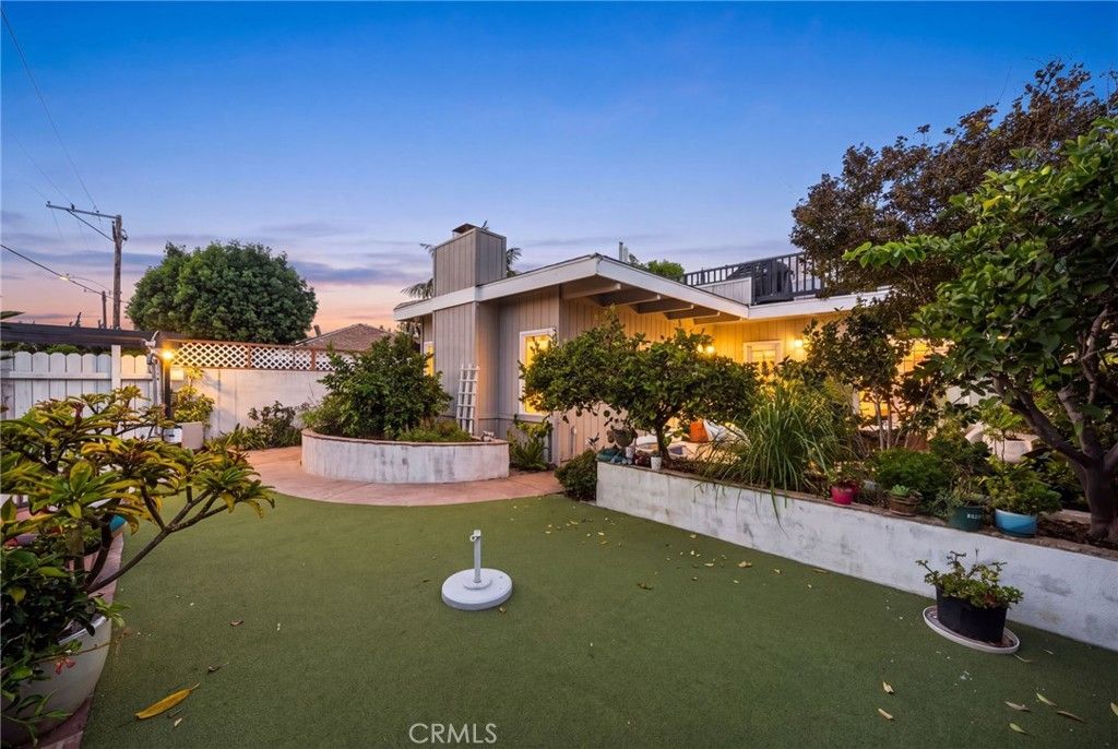 676 Glenneyre Street, Laguna Beach, CA 92651 — photo 2