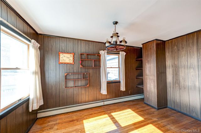 18 Annetta Avenue, Smithtown, NY 11787