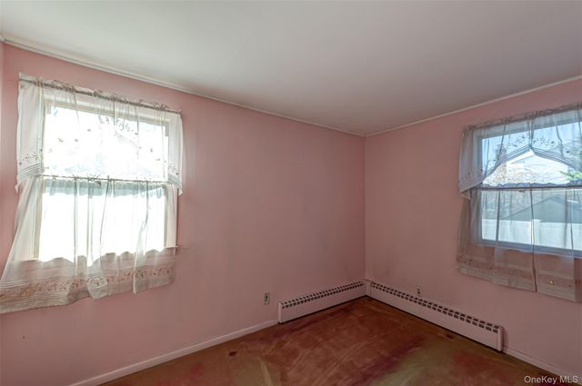 18 Annetta Avenue, Smithtown, NY 11787