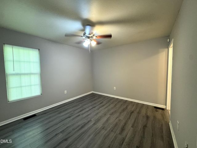 6158 Lonestar Road, Fayetteville, NC 28303