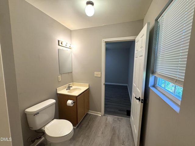 6158 Lonestar Road, Fayetteville, NC 28303