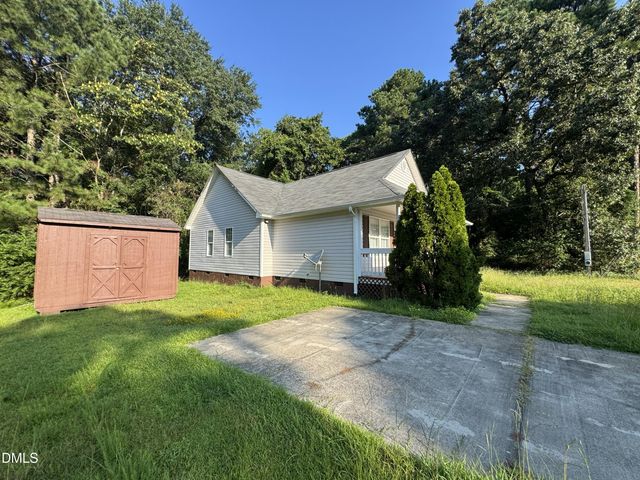 6158 Lonestar Road, Fayetteville, NC 28303