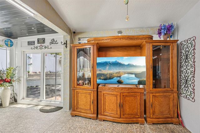 1901 HEARTLAND CIRCLE, Valrico, FL 33594