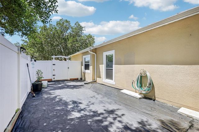 1901 HEARTLAND CIRCLE, Valrico, FL 33594