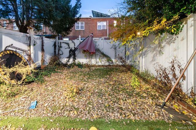 727 Euclid Avenue, Brooklyn, NY 11208