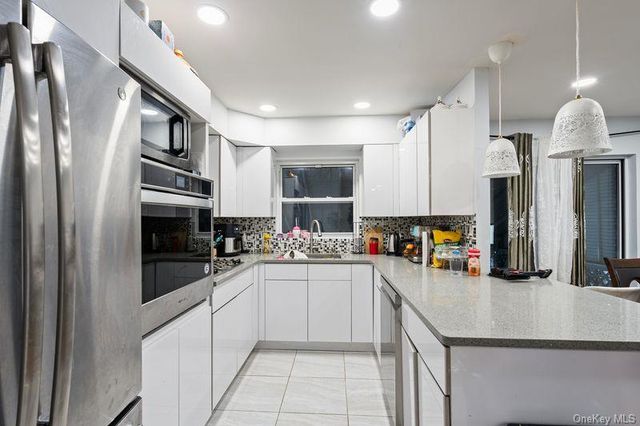 727 Euclid Avenue, Brooklyn, NY 11208