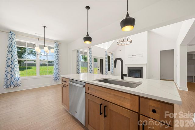 11352 Timber Ridge Road, Charlotte, NC 28213