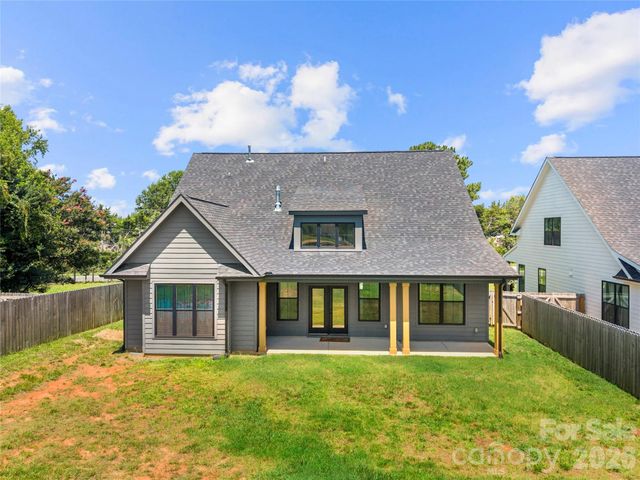 11352 Timber Ridge Road, Charlotte, NC 28213