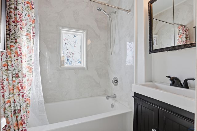 705 E DENVER, Rapid City, SD 57701