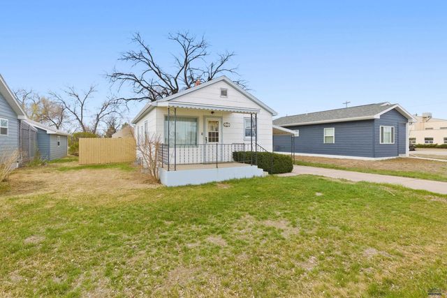 705 E DENVER, Rapid City, SD 57701