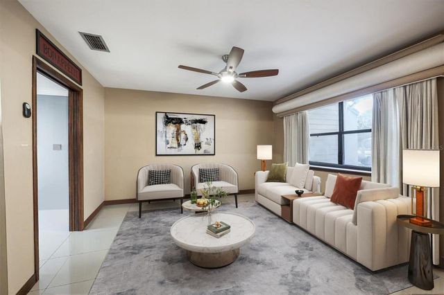 3811 SW 82ND STREET, Gainesville, FL 32608