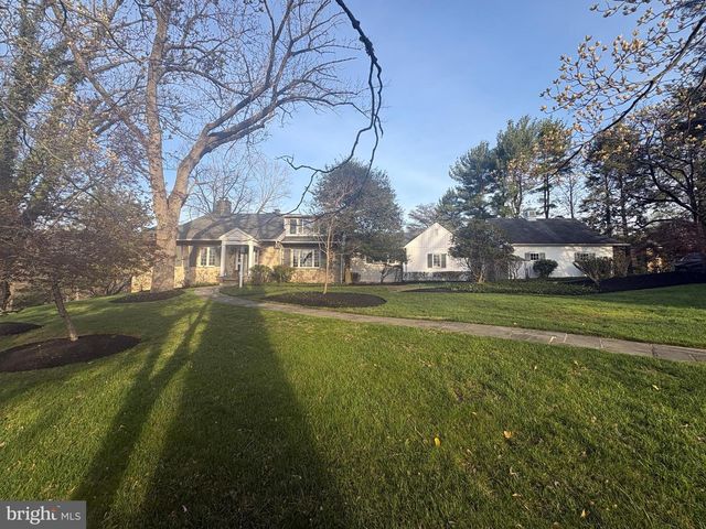 132 SPRINGTON LAKE RD, Media, PA 19063