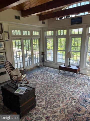 132 SPRINGTON LAKE RD, Media, PA 19063