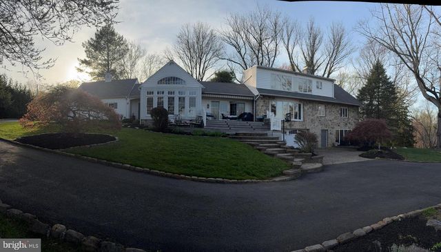 132 SPRINGTON LAKE RD, Media, PA 19063
