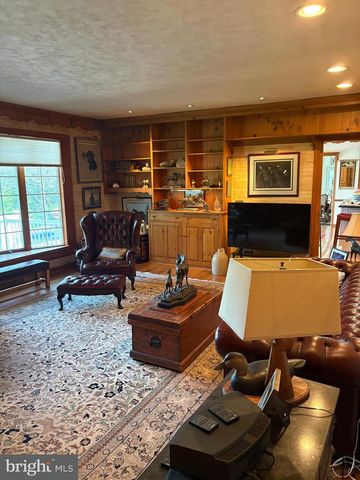 132 SPRINGTON LAKE RD, Media, PA 19063