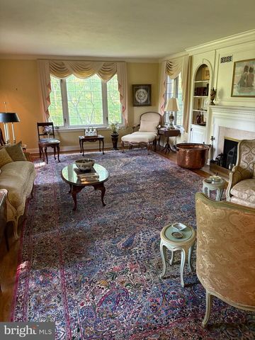 132 SPRINGTON LAKE RD, Media, PA 19063