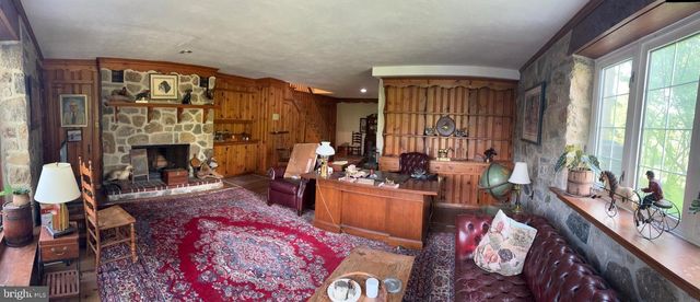 132 SPRINGTON LAKE RD, Media, PA 19063