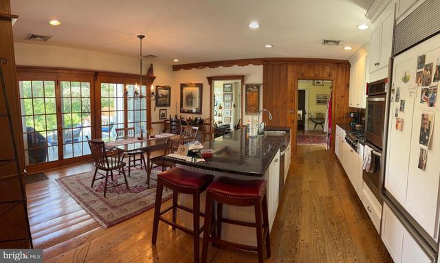 132 SPRINGTON LAKE RD, Media, PA 19063
