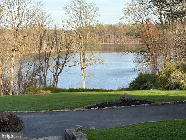 132 SPRINGTON LAKE RD, Media, PA 19063