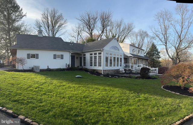 132 SPRINGTON LAKE RD, Media, PA 19063