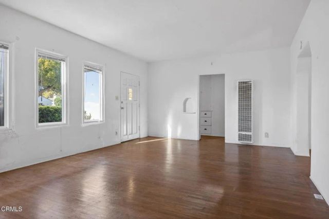 386 Howard Street, Ventura, CA 93003