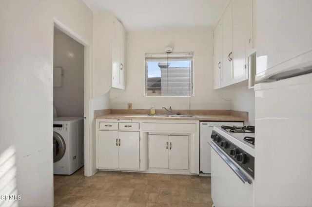 386 Howard Street, Ventura, CA 93003