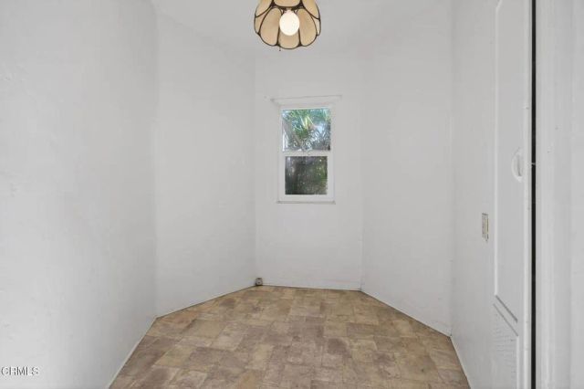 386 Howard Street, Ventura, CA 93003