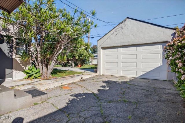 386 Howard Street, Ventura, CA 93003