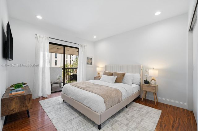 2600 Cardena St PH4, Coral Gables, FL 33134