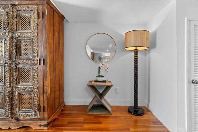 2600 Cardena St PH4, Coral Gables, FL 33134