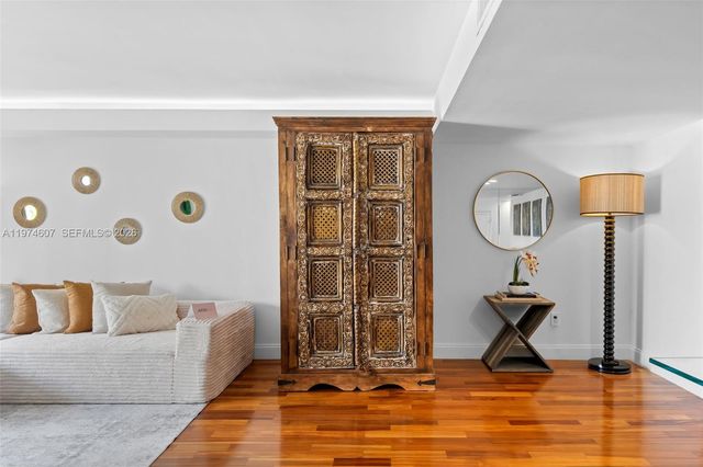 2600 Cardena St PH4, Coral Gables, FL 33134