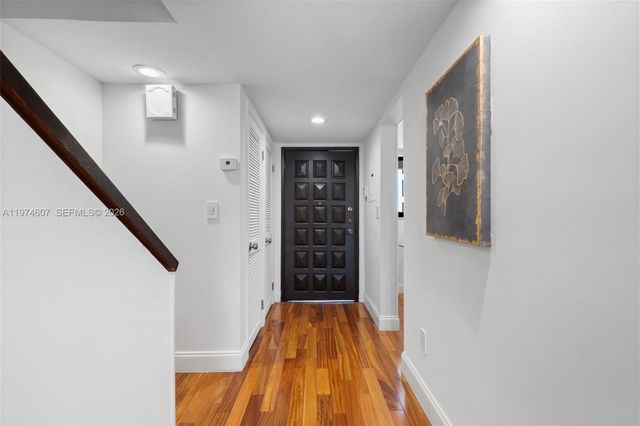 2600 Cardena St PH4, Coral Gables, FL 33134