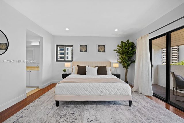 2600 Cardena St PH4, Coral Gables, FL 33134