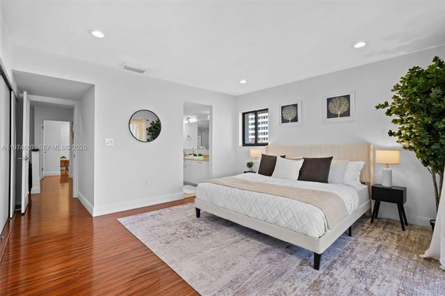 2600 Cardena St PH4, Coral Gables, FL 33134