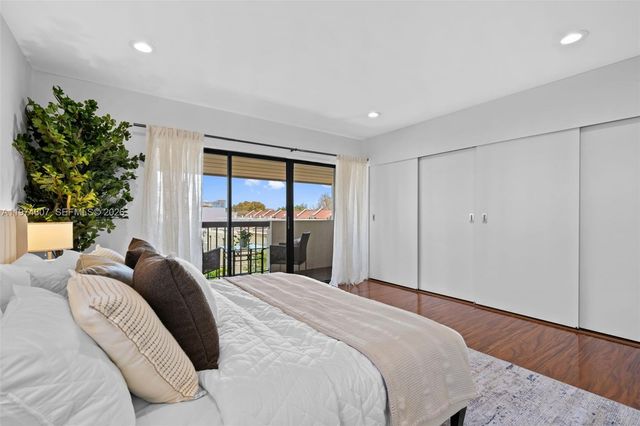 2600 Cardena St PH4, Coral Gables, FL 33134