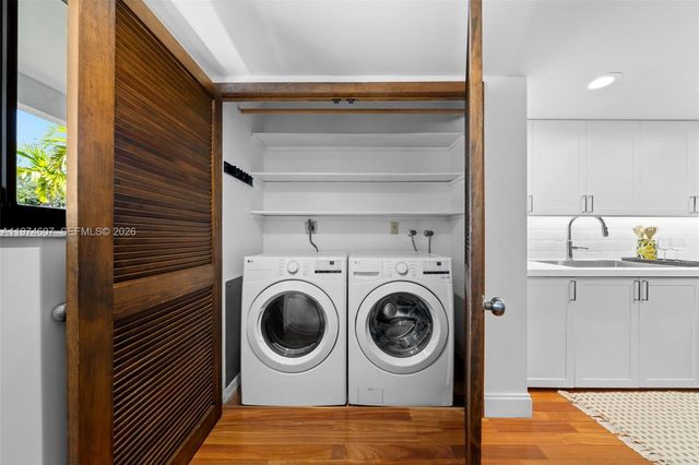 2600 Cardena St PH4, Coral Gables, FL 33134