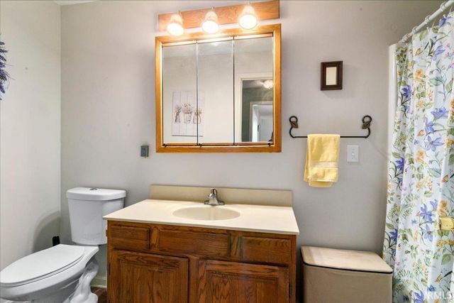 6742 Newburgh Road, Evansville, IN 47715