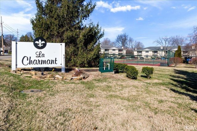 6742 Newburgh Road, Evansville, IN 47715