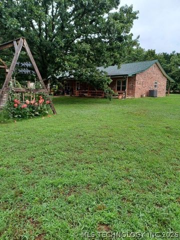 468145 648 Road, Watts, OK 74964