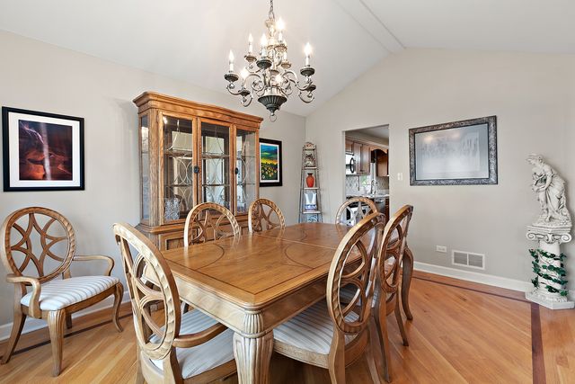 16313 Bob White Circle, Orland Park, IL 60467