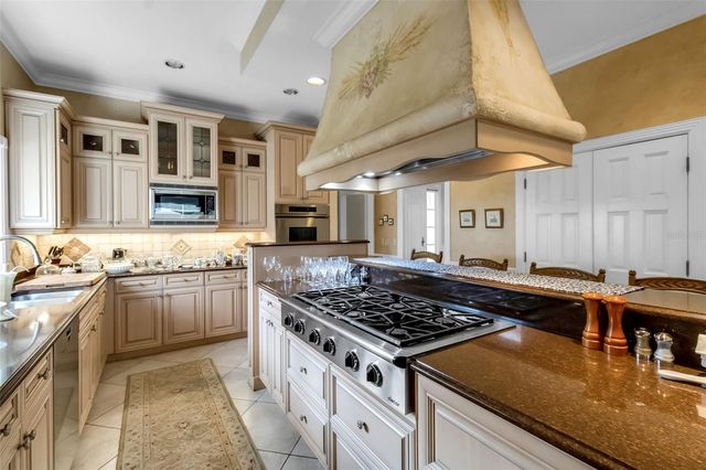 4079 LAS PALMAS WAY, Sarasota, FL 34238