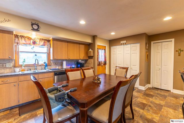 5229 Drexel Street, Omaha, NE 68117