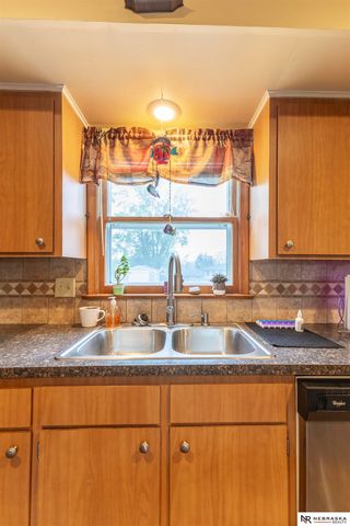 5229 Drexel Street, Omaha, NE 68117