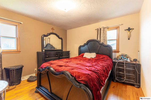 5229 Drexel Street, Omaha, NE 68117