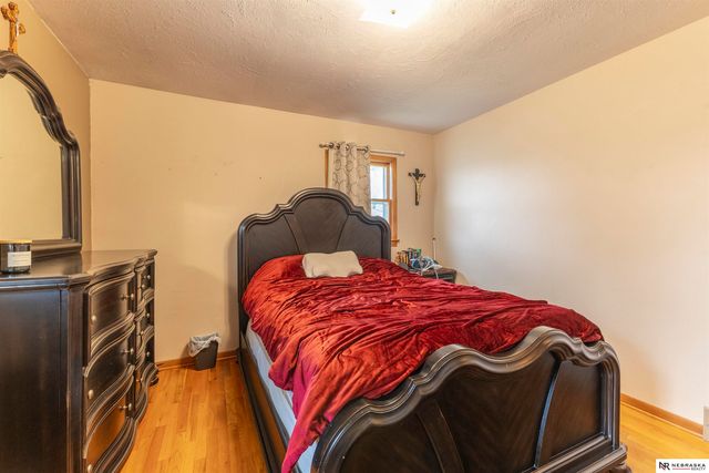 5229 Drexel Street, Omaha, NE 68117