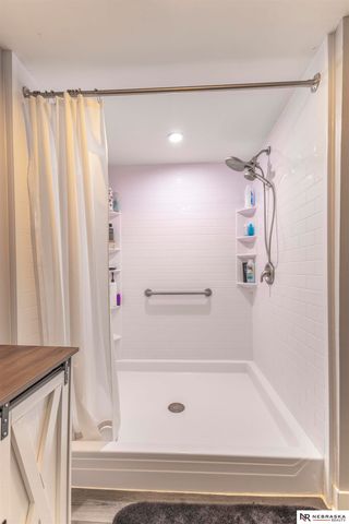 5229 Drexel Street, Omaha, NE 68117