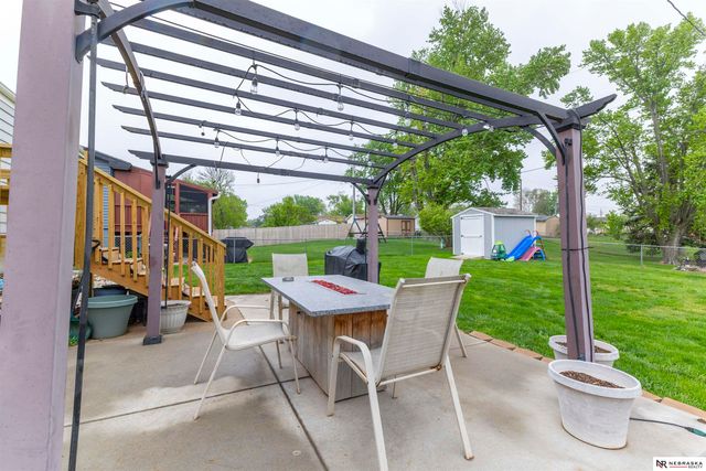 5229 Drexel Street, Omaha, NE 68117