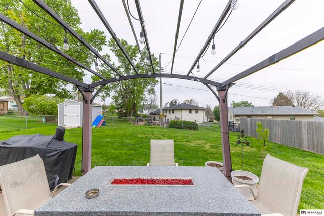 5229 Drexel Street, Omaha, NE 68117