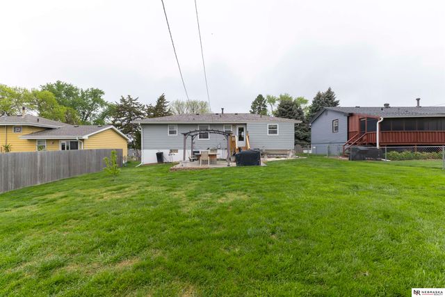 5229 Drexel Street, Omaha, NE 68117